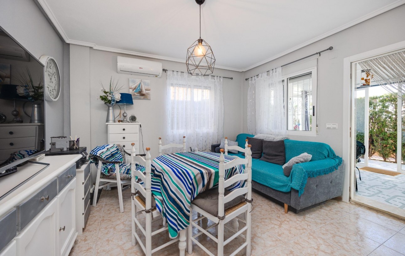 Venta - Bungalow Planta Baja - Torrevieja - La veleta