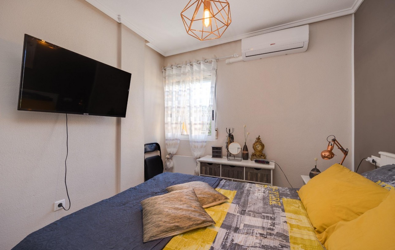 Venta - Bungalow Planta Baja - Torrevieja - La veleta
