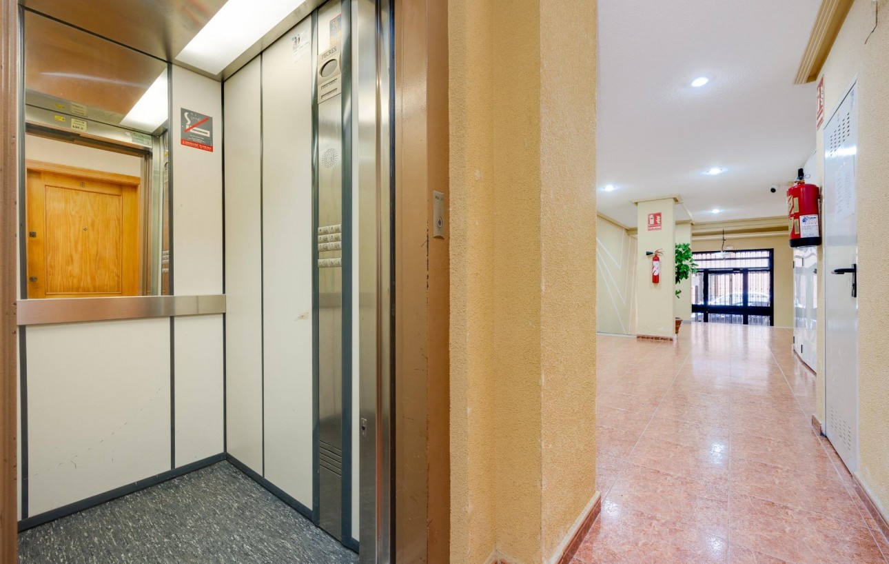 Revente - Appartement - Torrevieja - Habaneras