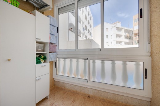 Resale - Wohnung - Torrevieja - Playa de los locos