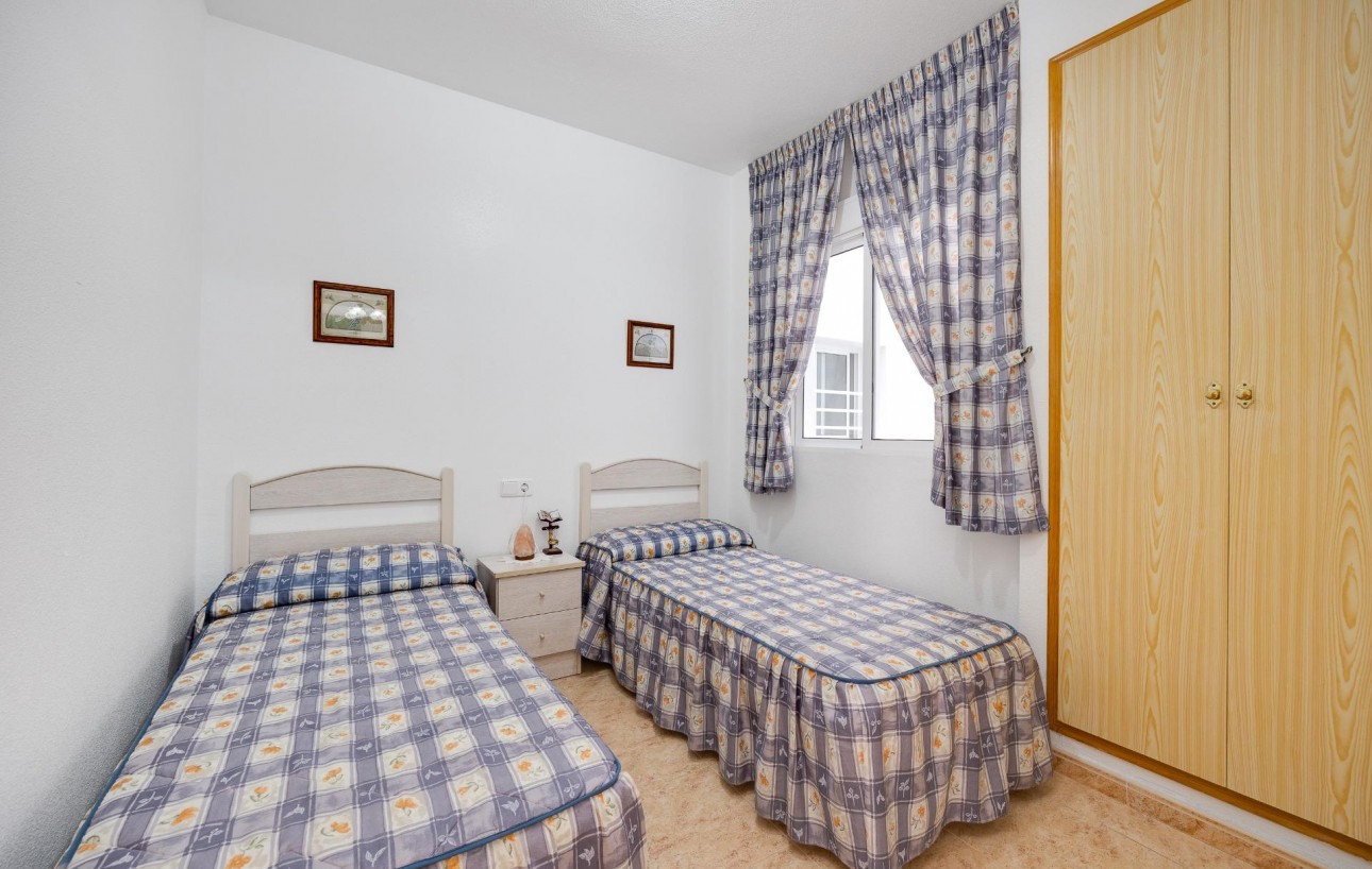 Resale - Wohnung - Torrevieja - Playa de los locos