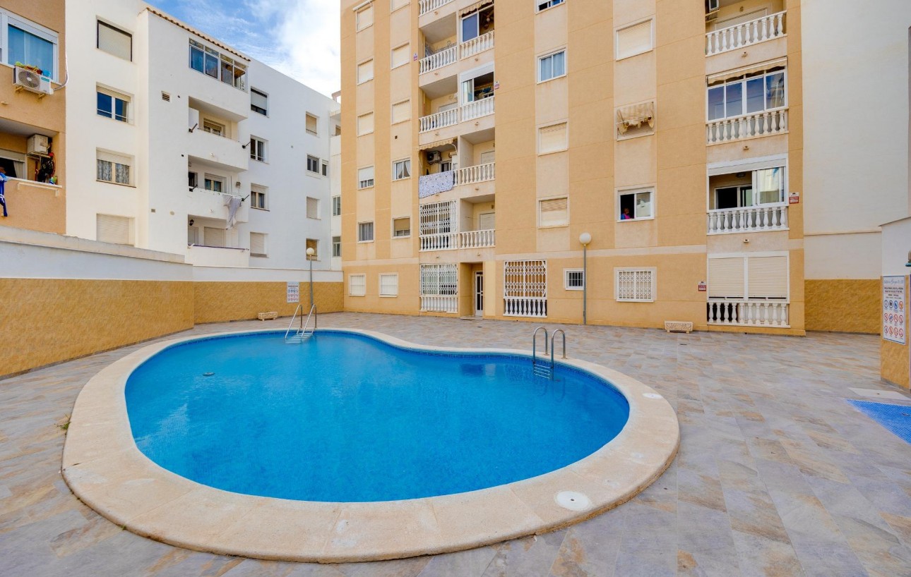 Resale - Wohnung - Torrevieja - Playa de los locos