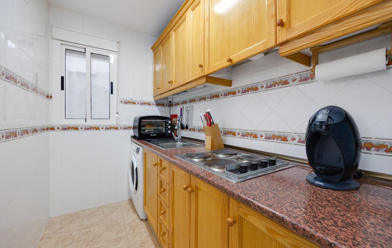 Resale - Wohnung - Torrevieja - Playa de los locos