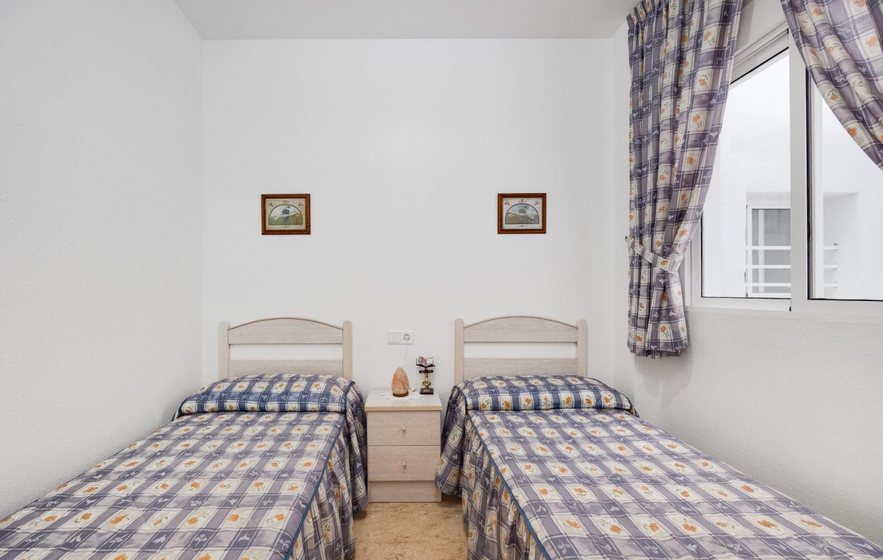 Resale - Wohnung - Torrevieja - Playa de los locos