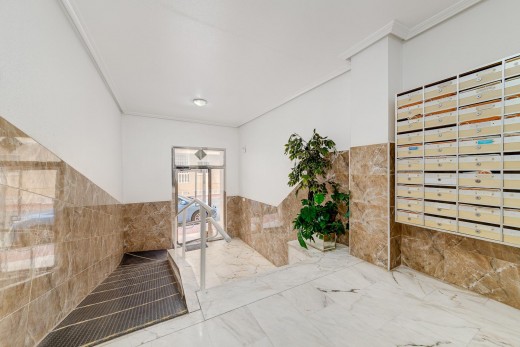 Resale - Wohnung - Torrevieja - Playa de los locos