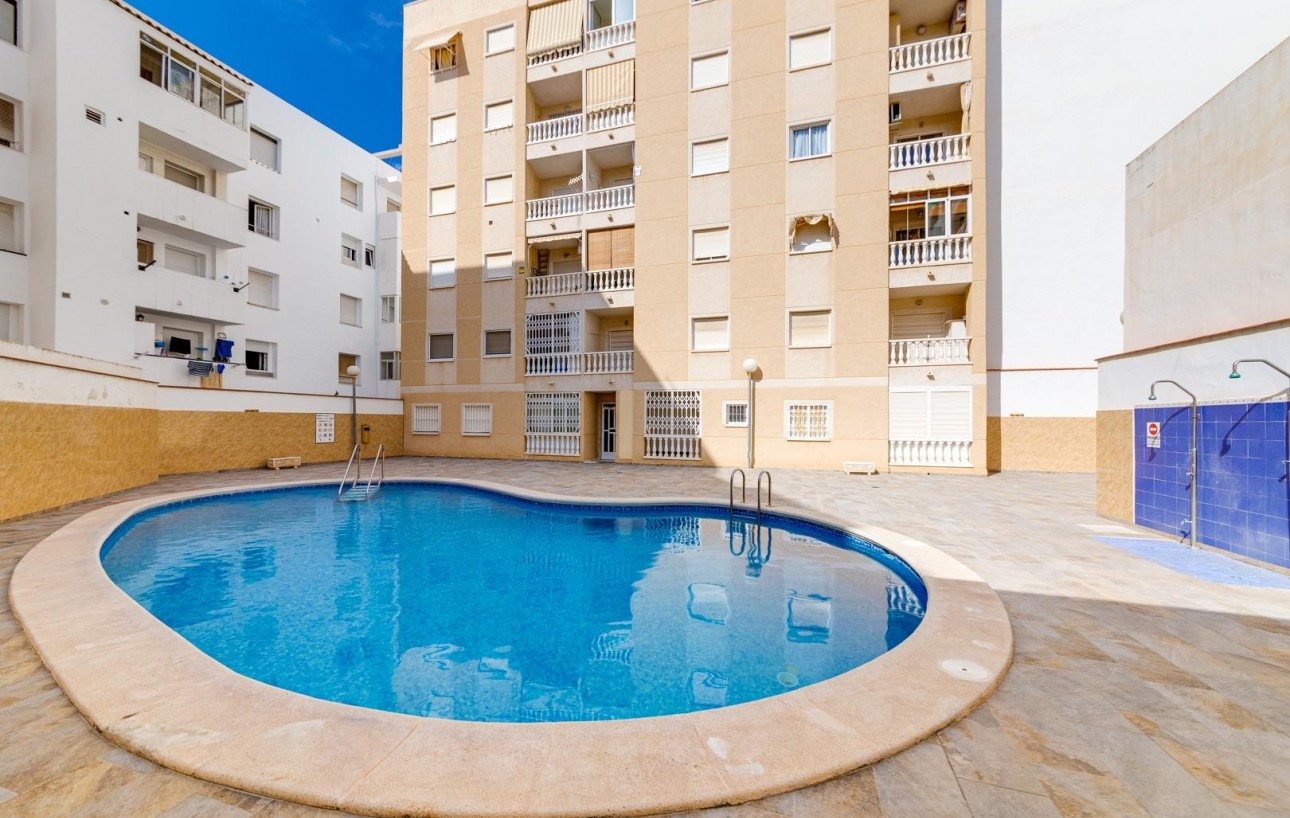 Resale - Wohnung - Torrevieja - Playa de los locos
