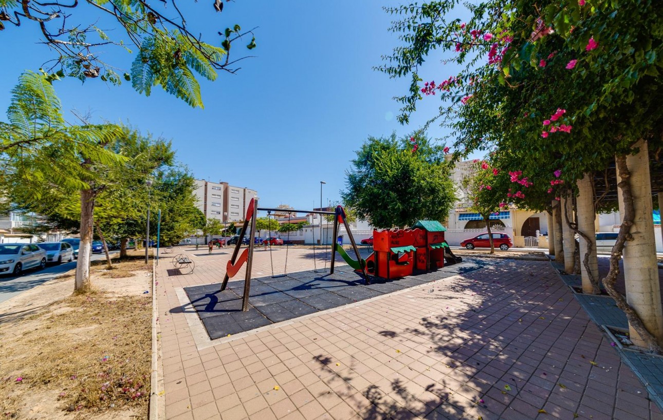 Resale - Bungalow Planta Alta - Torrevieja - Nueva Torrevieja