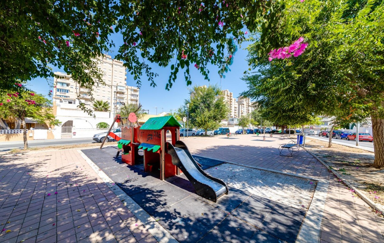 Resale - Bungalow Planta Alta - Torrevieja - Nueva Torrevieja