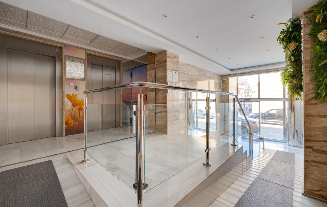 Revente - Appartement - Torrevieja - Habaneras