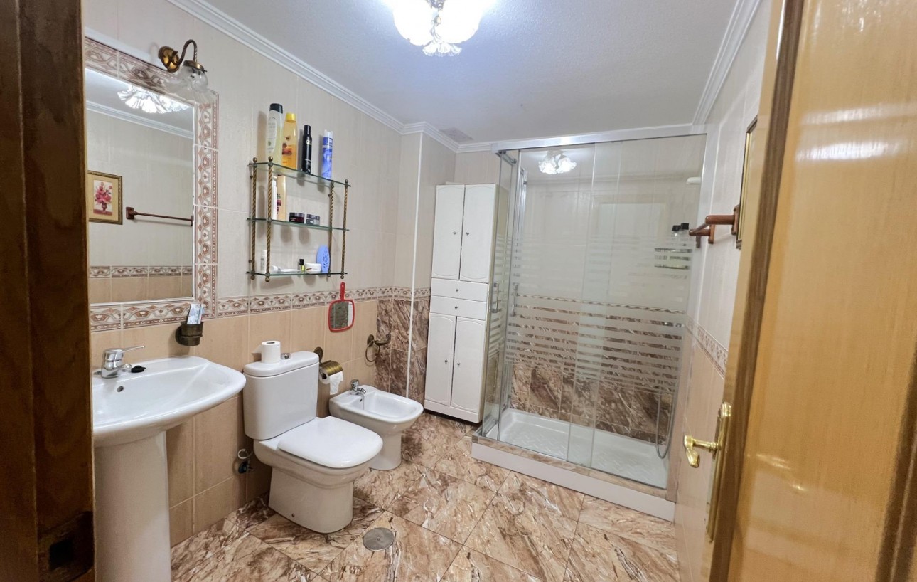 Resale - Wohnung - Torrevieja - Playa del cura