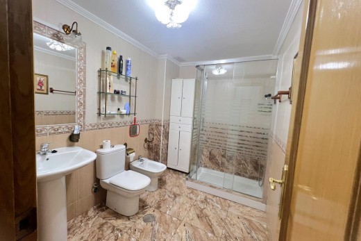 Resale - Wohnung - Torrevieja - Playa del cura