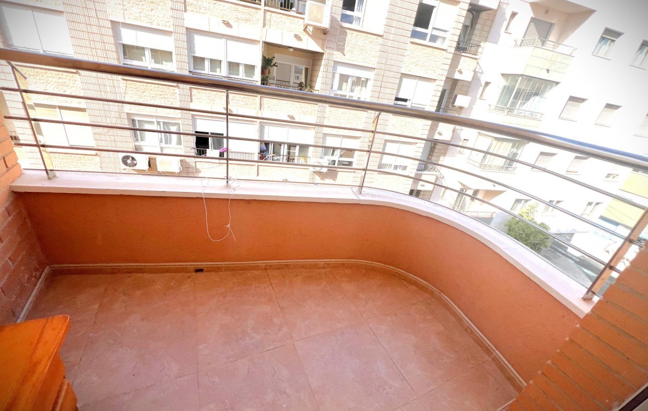 Resale - Wohnung - Torrevieja - Playa del cura