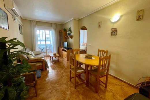 Sale - Apartment - Torrevieja - Centro
