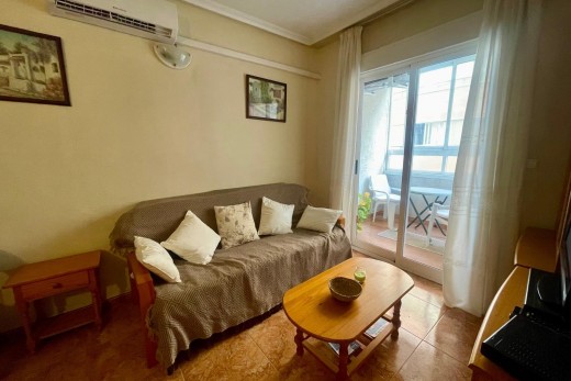 Sale - Apartment - Torrevieja - Centro