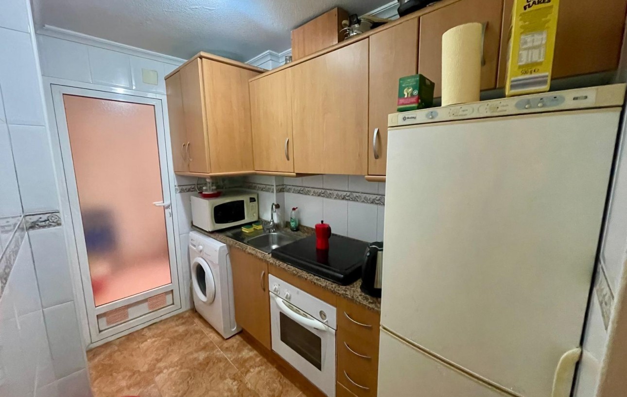 Sale - Apartment - Torrevieja - Centro