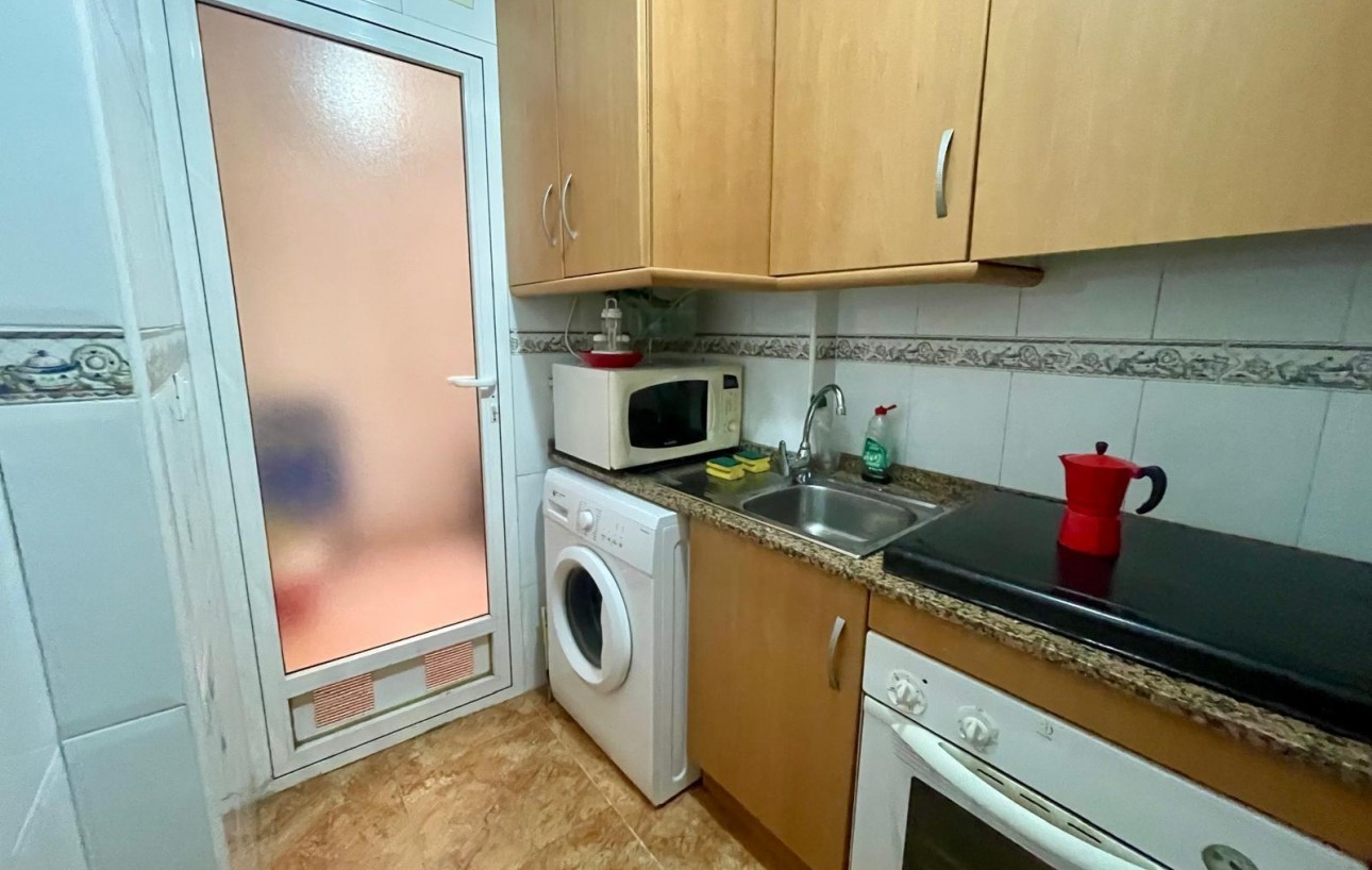 Sale - Apartment - Torrevieja - Centro