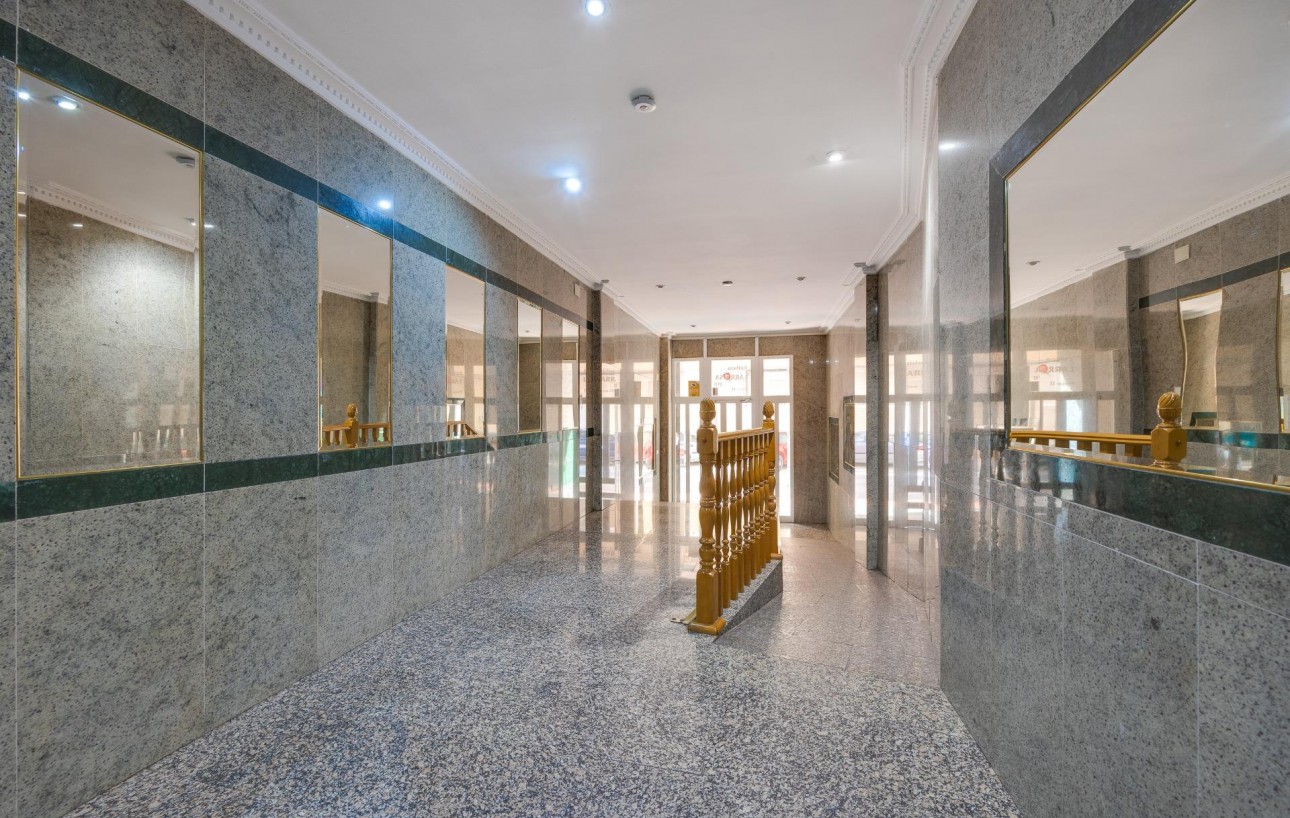 Resale - Penthouse - Torrevieja - Parque de las Naciones