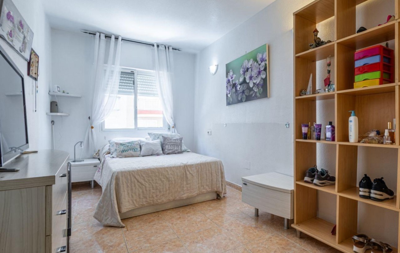 Resale - Wohnung - Torrevieja - Centro