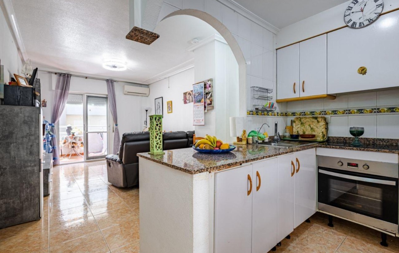 Resale - Wohnung - Torrevieja - Centro