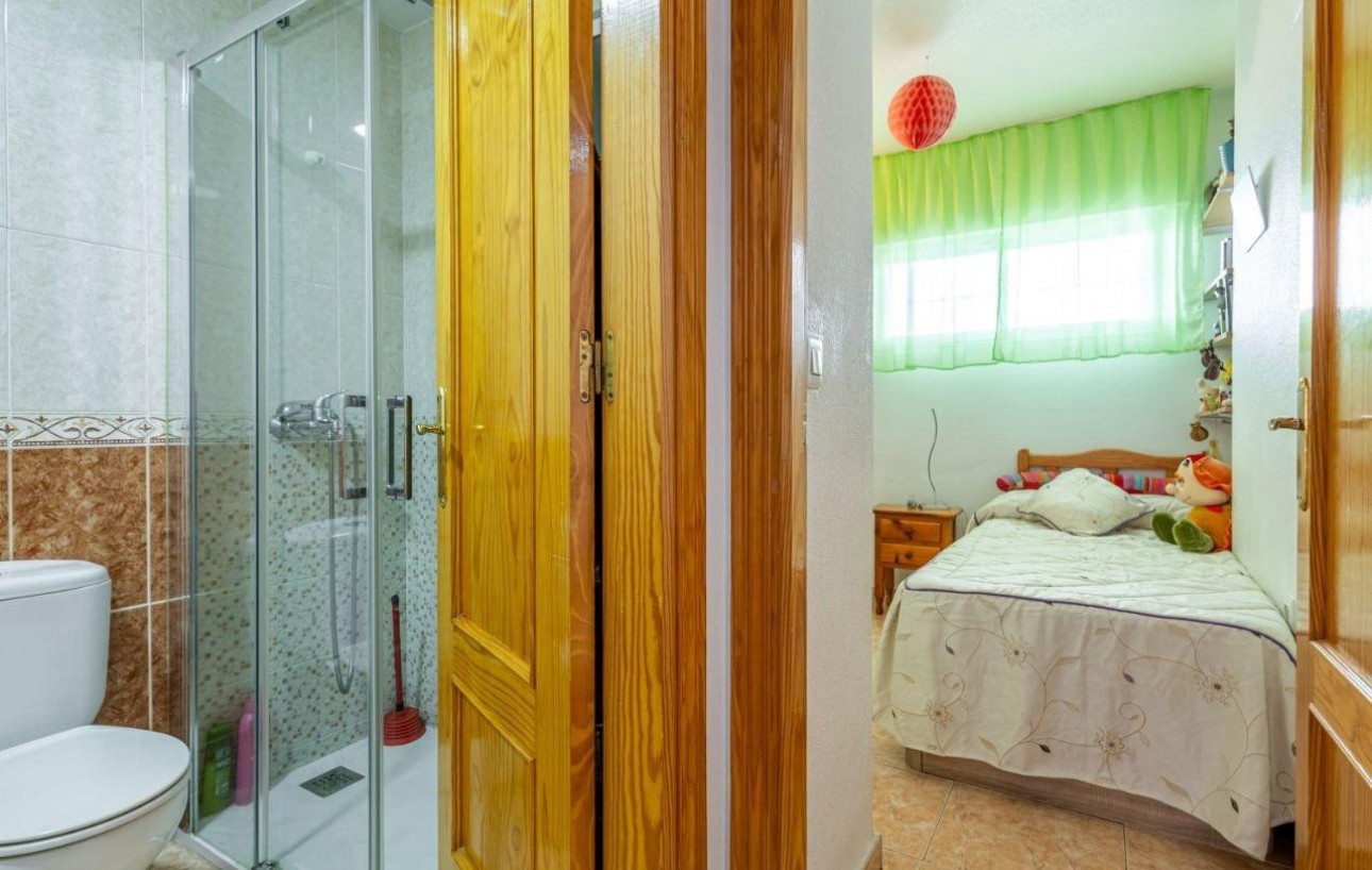 Resale - Wohnung - Torrevieja - Centro