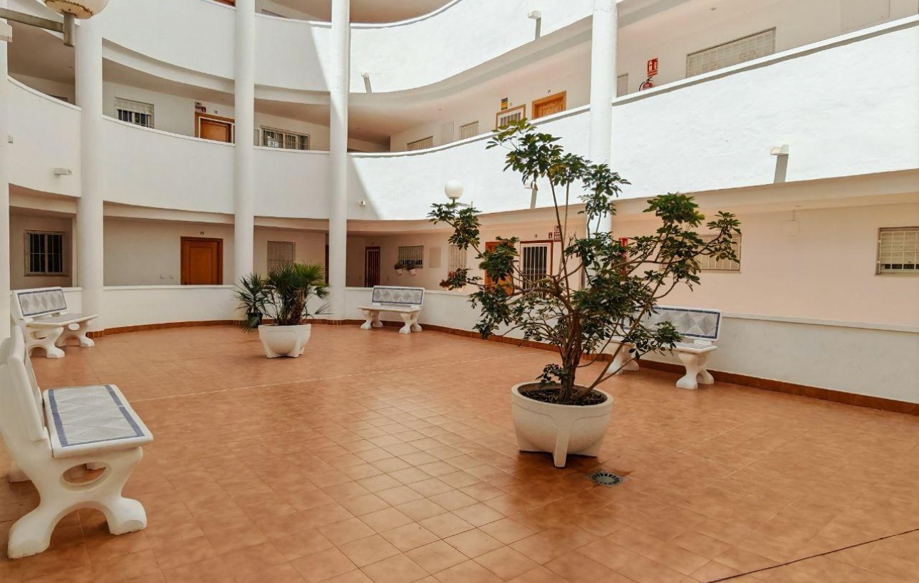 Resale - Wohnung - Torrevieja - Centro