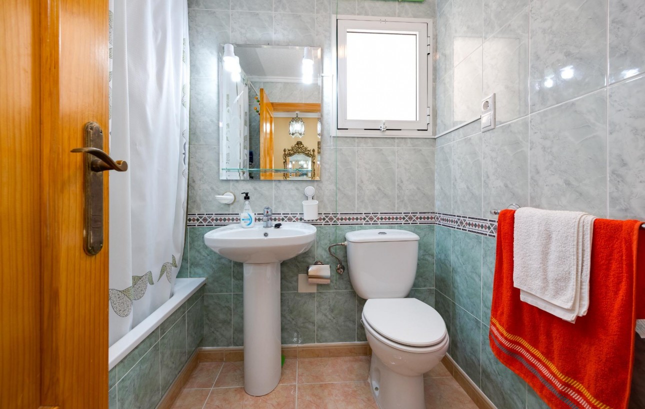 Sale - Apartment - Torrevieja - Habaneras