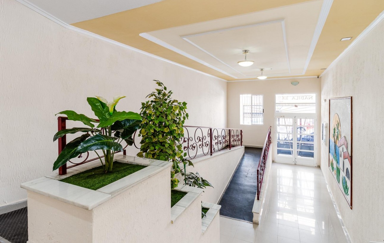 Sale - Apartment - Torrevieja - Habaneras