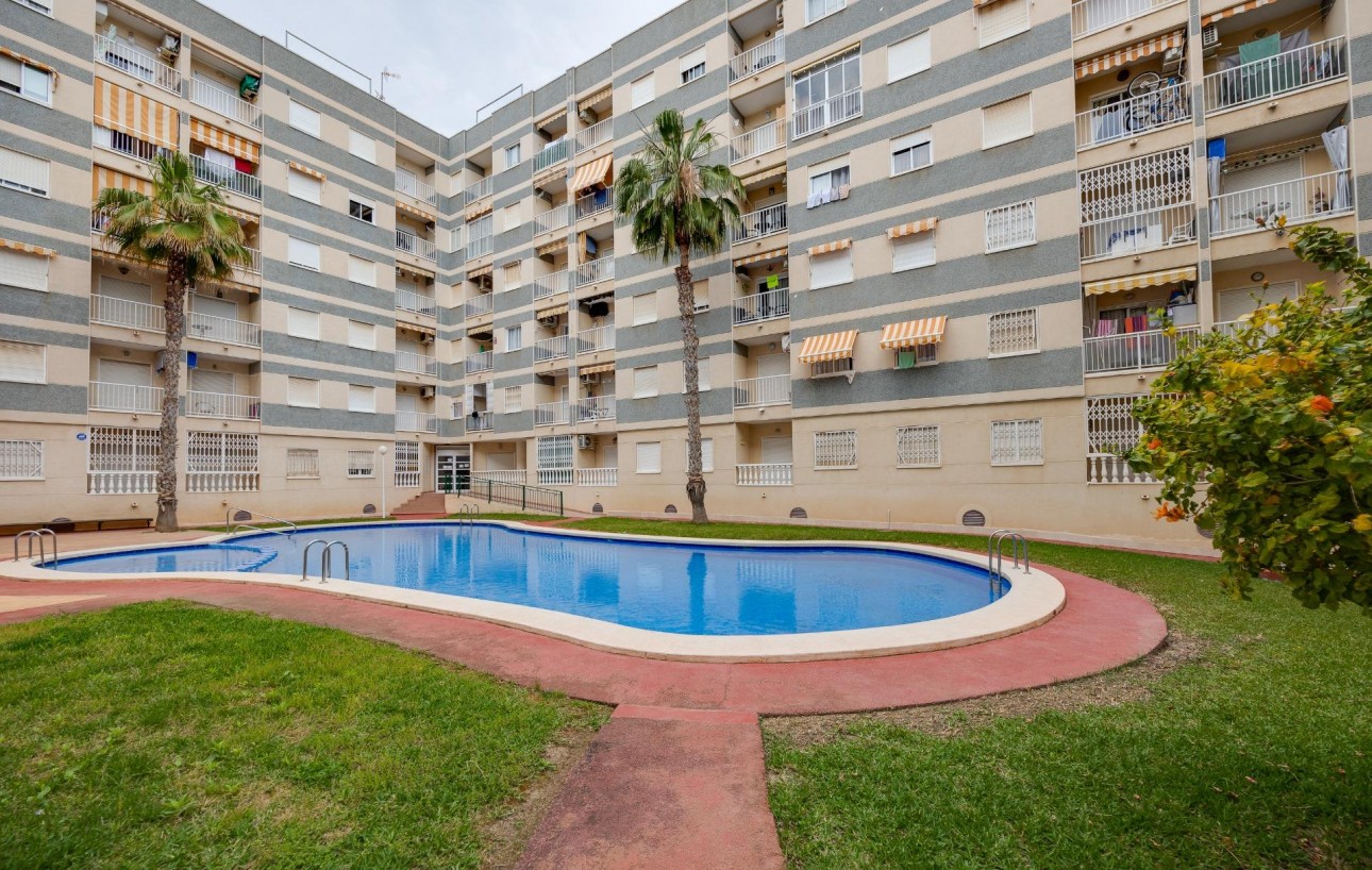 Sale - Apartment - Torrevieja - Habaneras