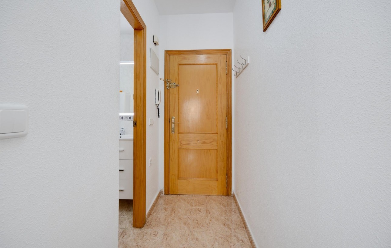 Resale - Wohnung - Torrevieja - Playa de los locos