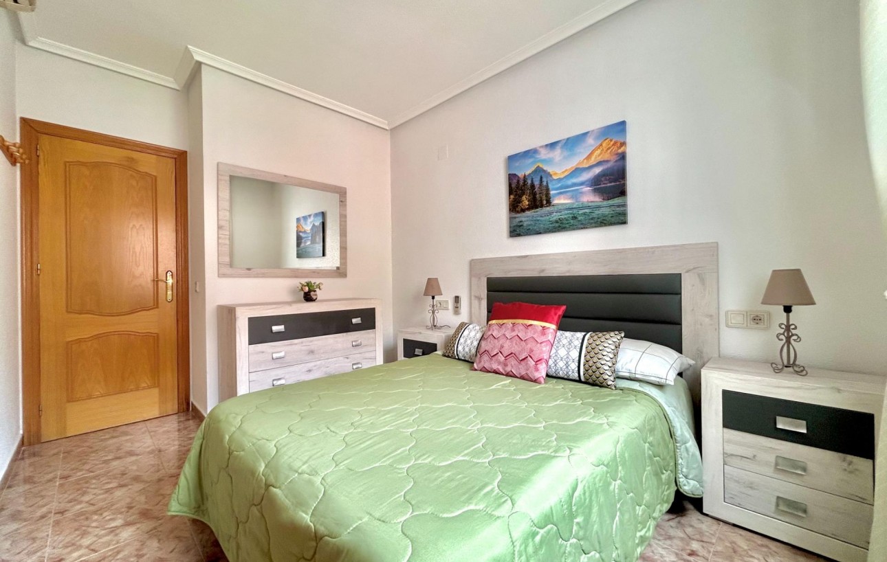 Venta - Apartamento - Torrevieja - Playa del cura