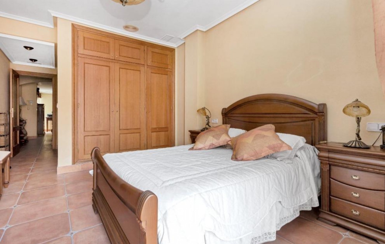Sale - Duplex - Torrevieja - Centro