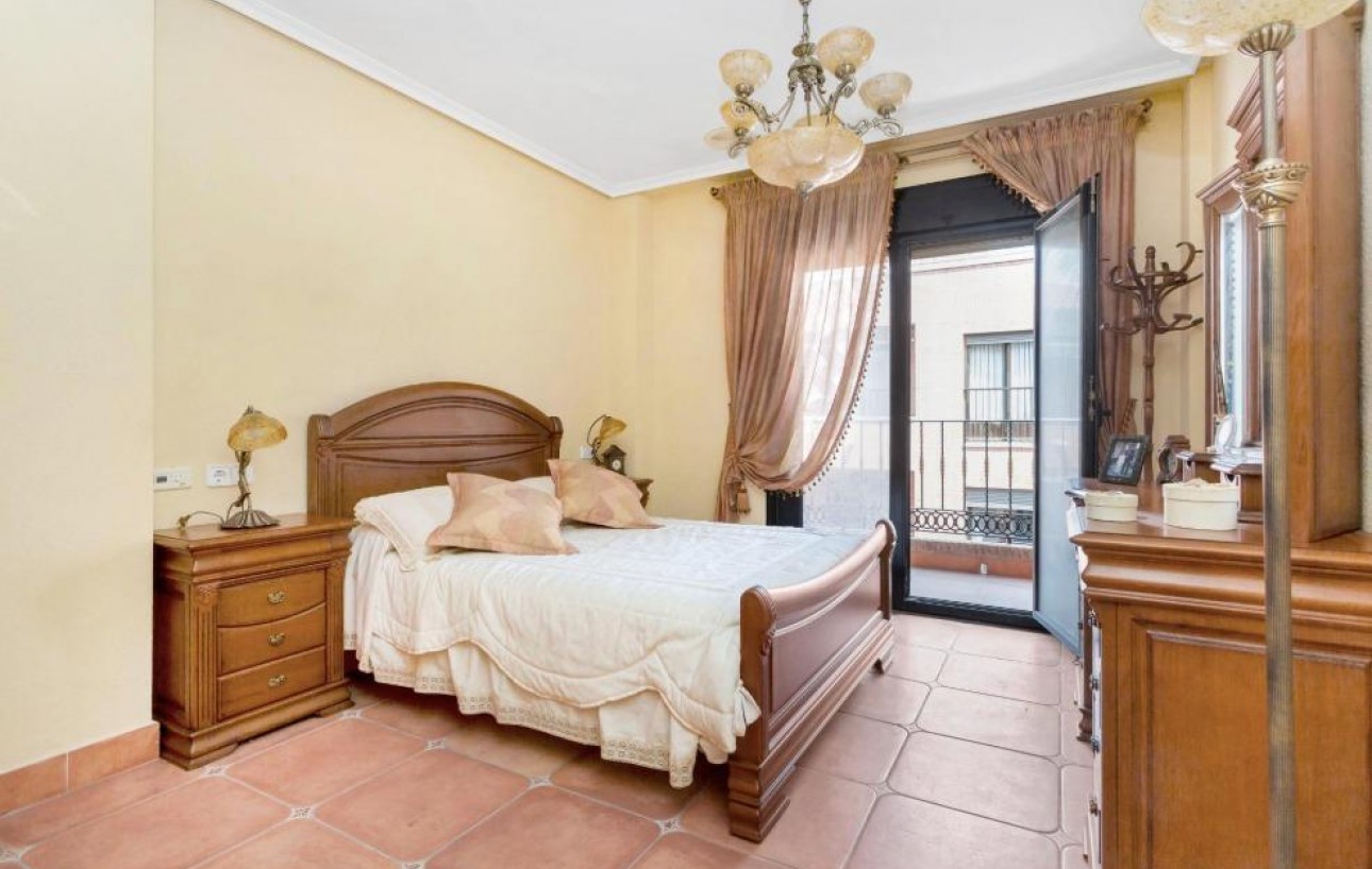Sale - Duplex - Torrevieja - Centro