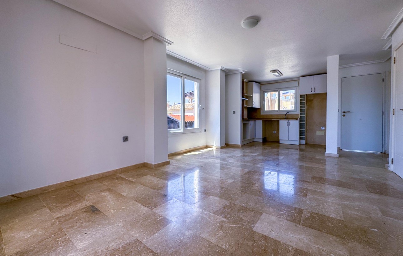Resale - Villa - Guardamar del Segura - EL RASO