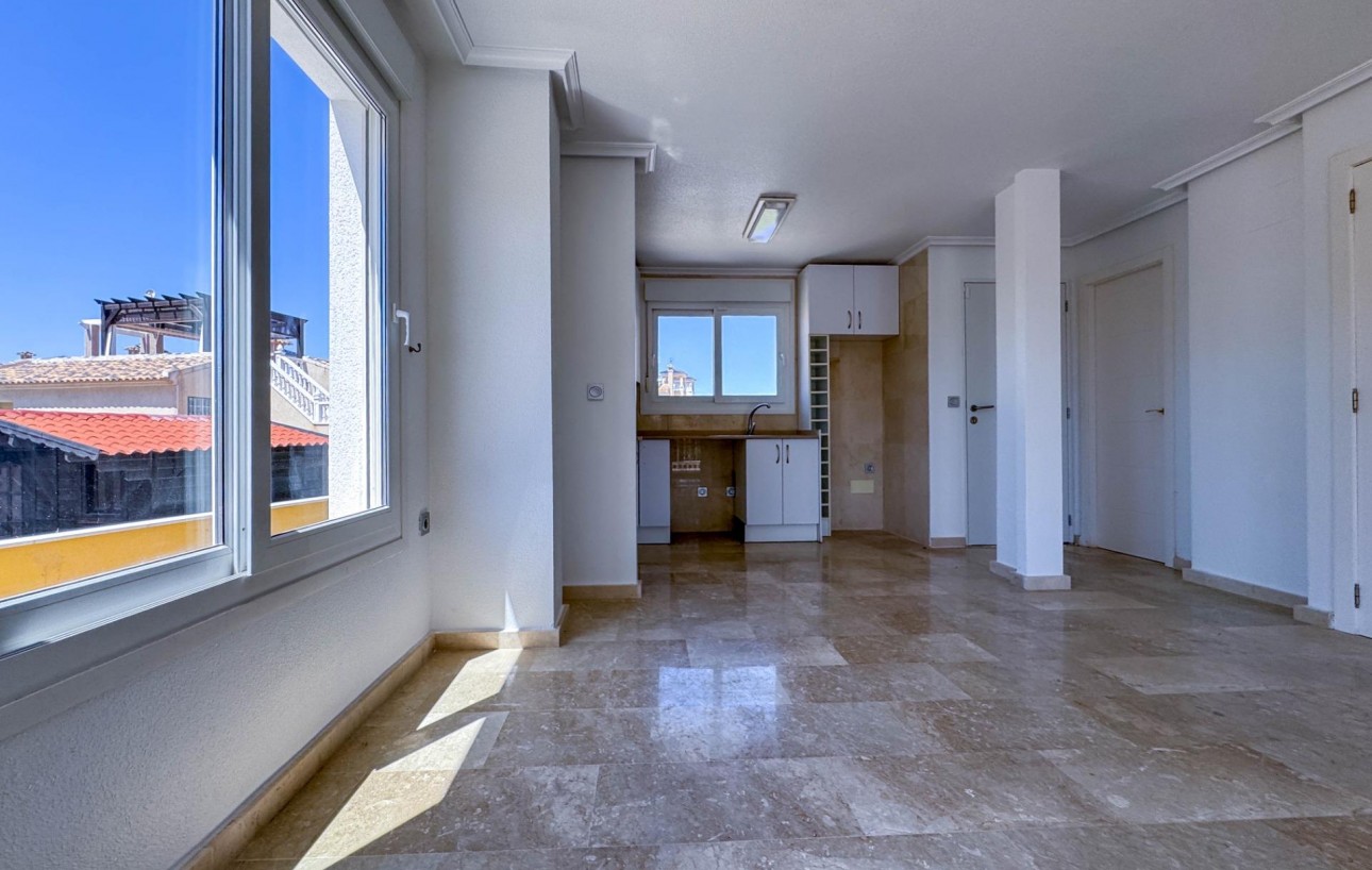 Resale - Villa - Guardamar del Segura - EL RASO