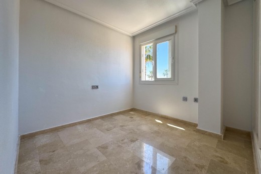 Resale - Villa - Guardamar del Segura - EL RASO