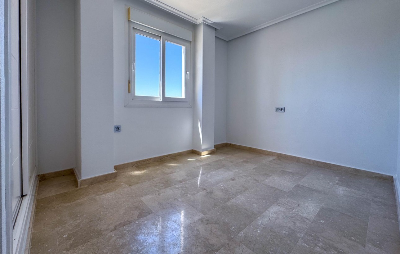 Resale - Villa - Guardamar del Segura - EL RASO
