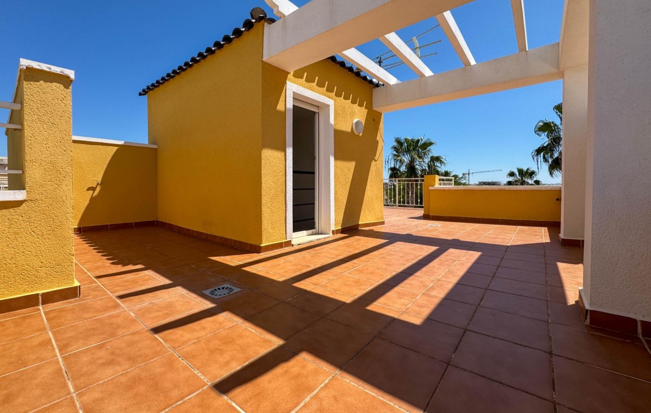 Resale - Villa - Guardamar del Segura - EL RASO