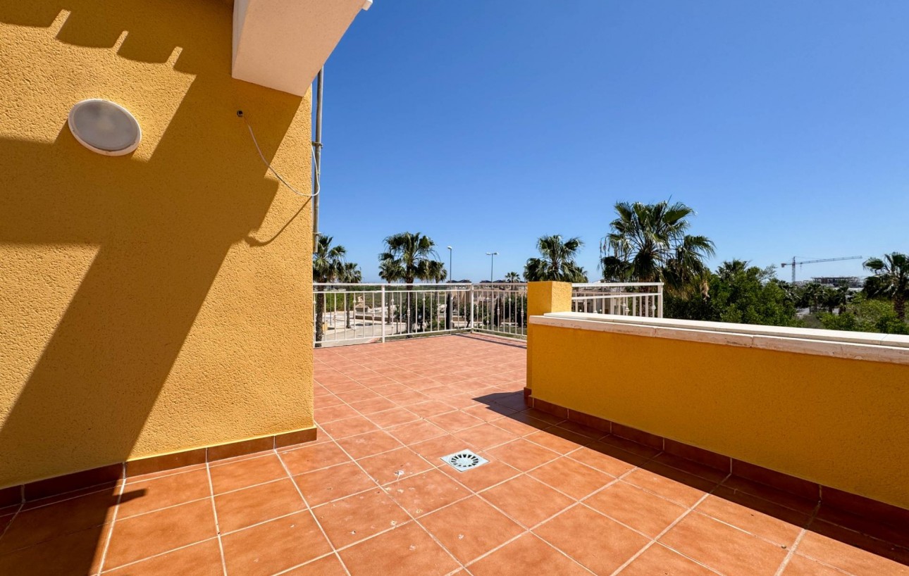 Resale - Villa - Guardamar del Segura - EL RASO
