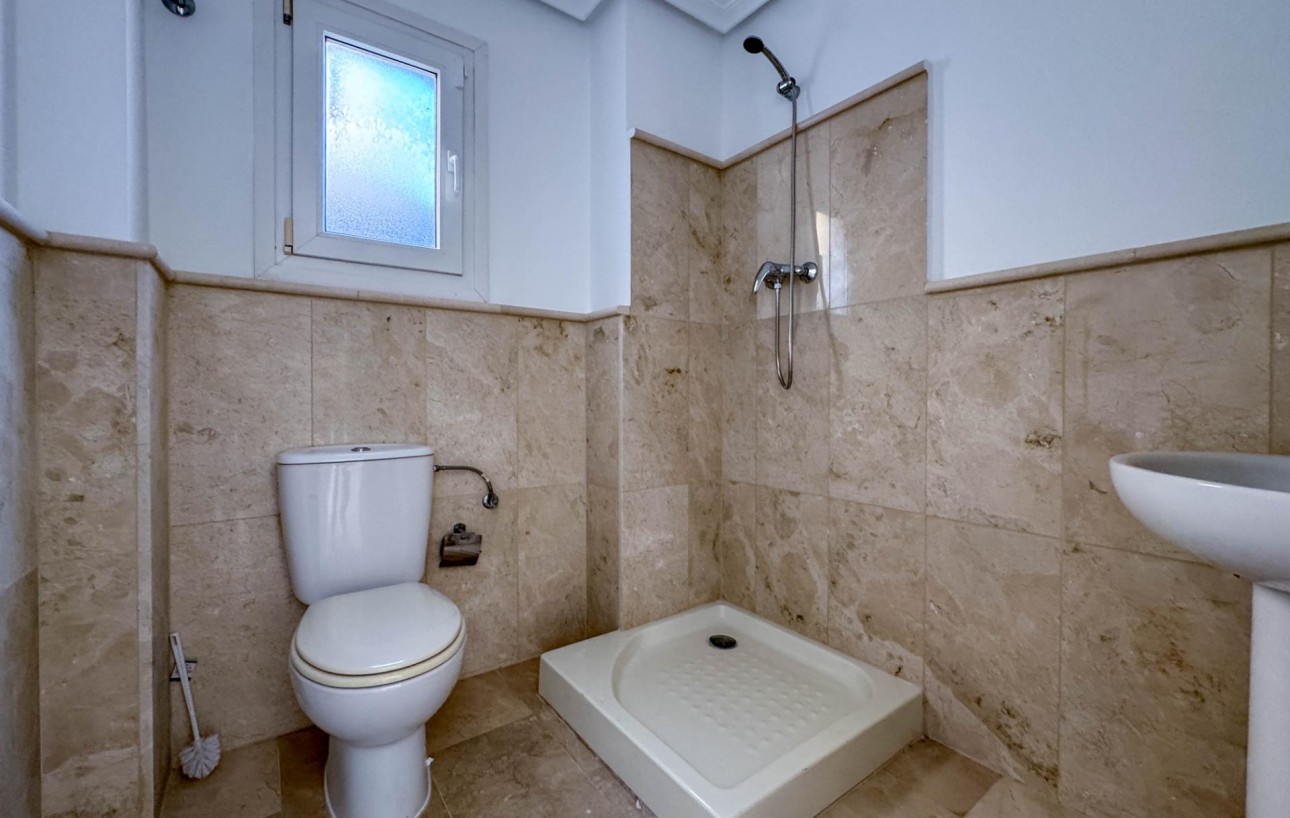 Resale - Villa - Guardamar del Segura - EL RASO