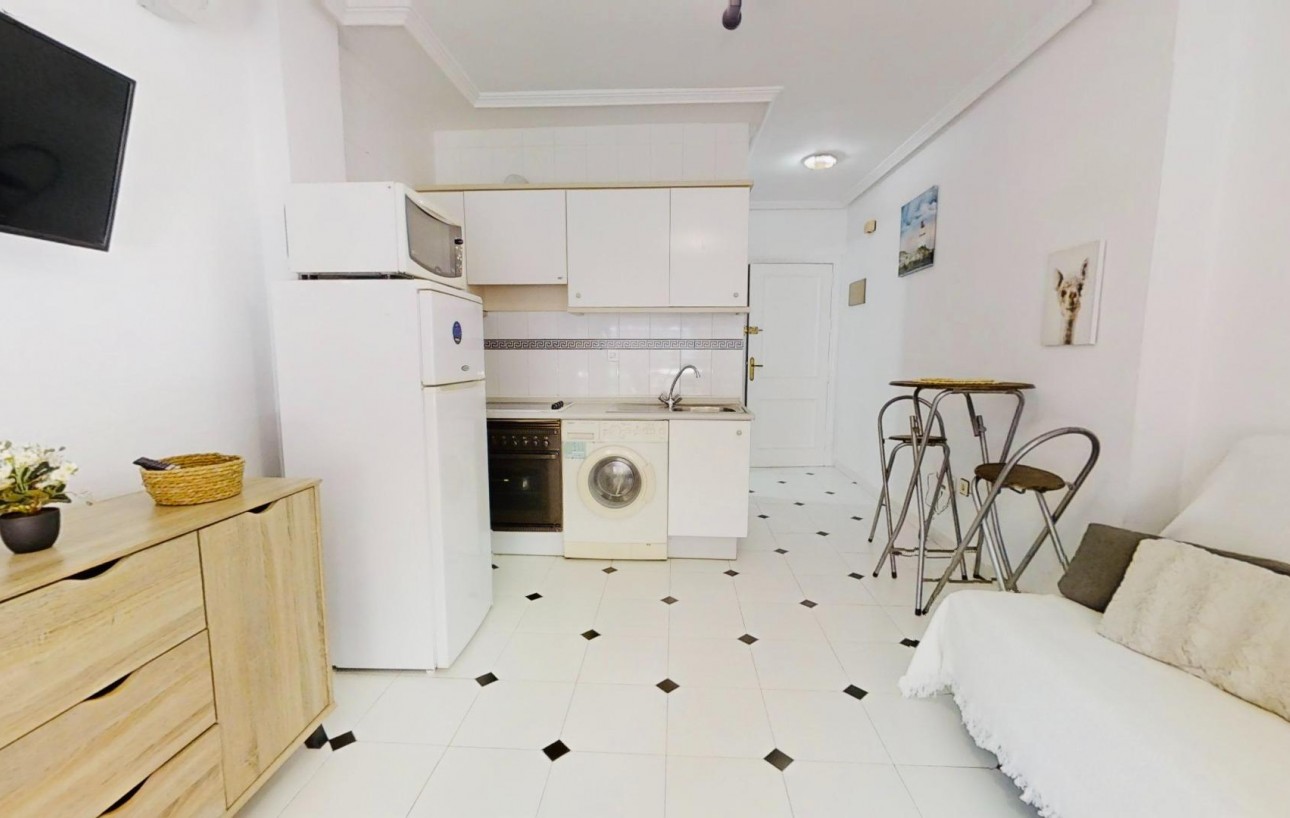 Resale - Studie - Torrevieja - Playa del cura