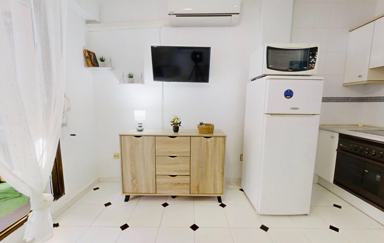 Resale - Studie - Torrevieja - Playa del cura