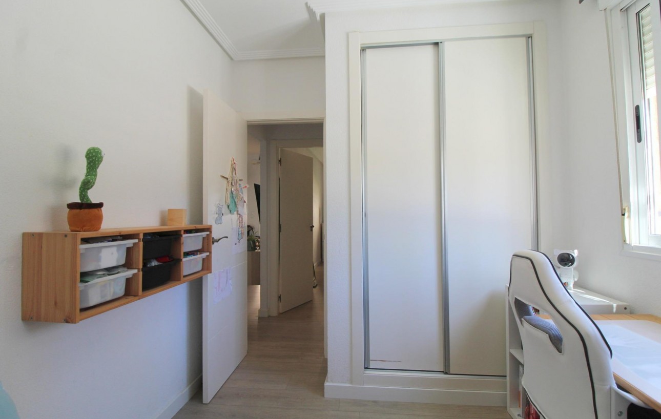 Resale - Planta baja - Torrevieja - Aguas nuevas 1