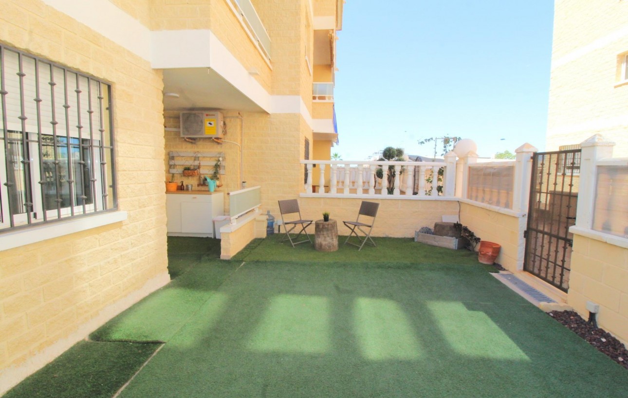 Resale - Planta baja - Torrevieja - Aguas nuevas 1