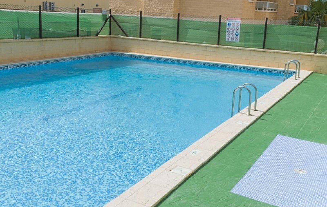 Resale - Planta baja - Torrevieja - Aguas nuevas 1