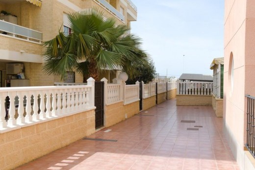 Resale - Planta baja - Torrevieja - Aguas nuevas 1