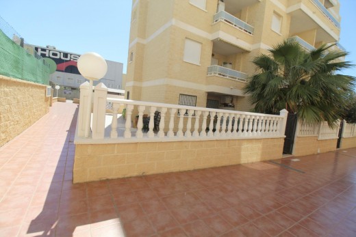 Resale - Planta baja - Torrevieja - Aguas nuevas 1