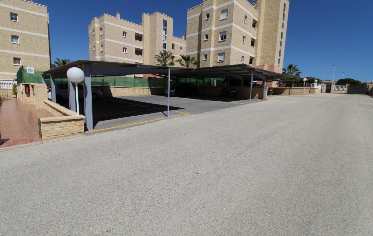 Resale - Planta baja - Torrevieja - Aguas nuevas 1