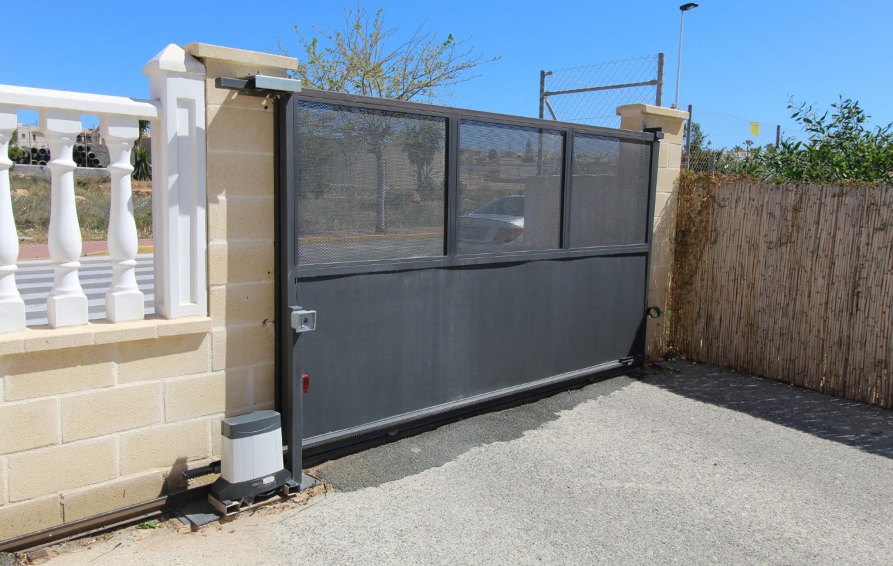 Resale - Planta baja - Torrevieja - Aguas nuevas 1