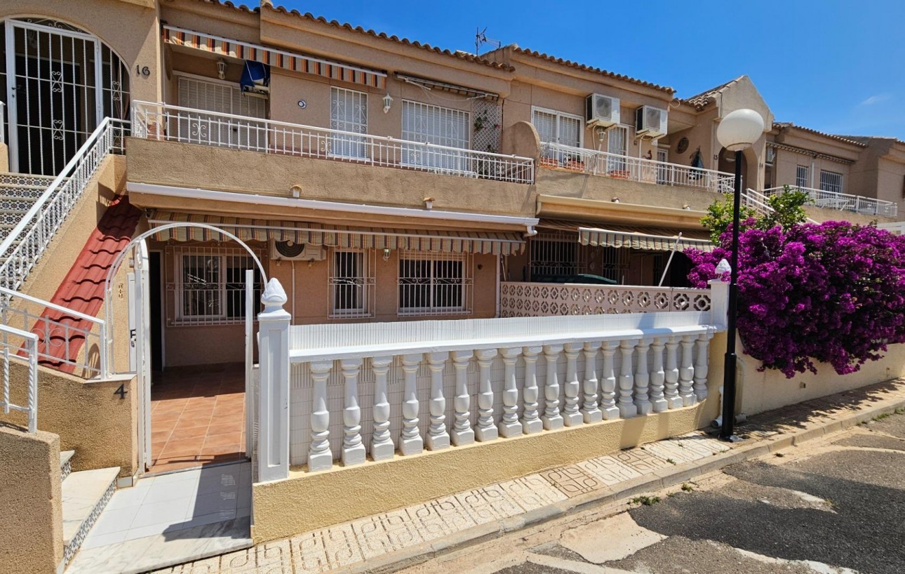 Sale - Bungalow - Torrevieja - Torreblanca