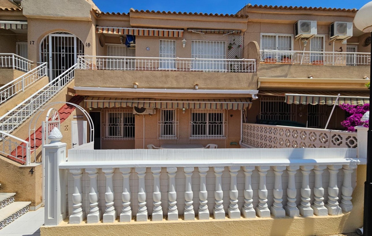 Sale - Bungalow - Torrevieja - Torreblanca